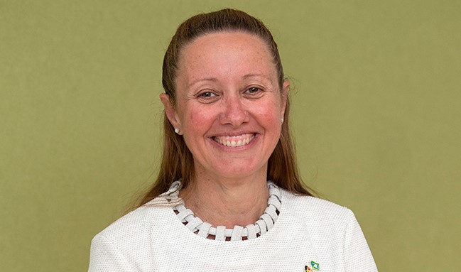 Dr Faye McMillan
